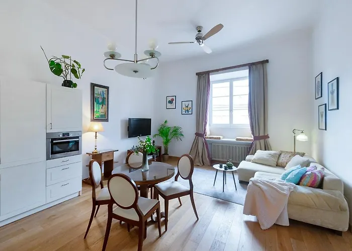 Grand Theatre Premium Apartment. Super Central. * Warsaw